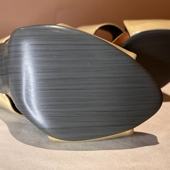 Vintage Halston Open Toed Shoe - Picture 8 of 10